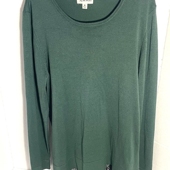 NWT 52 Seven Evergreen Crew Neck Sweater w/ Paisley Back High-Low Hem Size Med - Picture 12 of 16